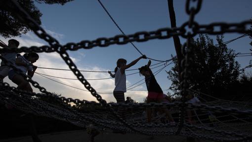 Niños jugando en la Ciudad de los Niños