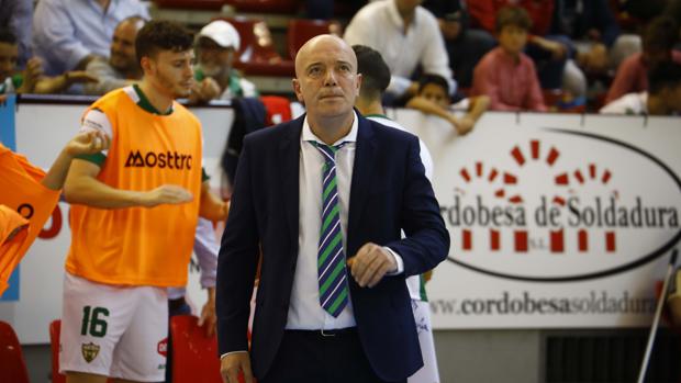 Miguel Ángel Martínez «Maca»: «Si mostramos el nivel de juego que ante el Valdepeñas, las victorias llegarán»