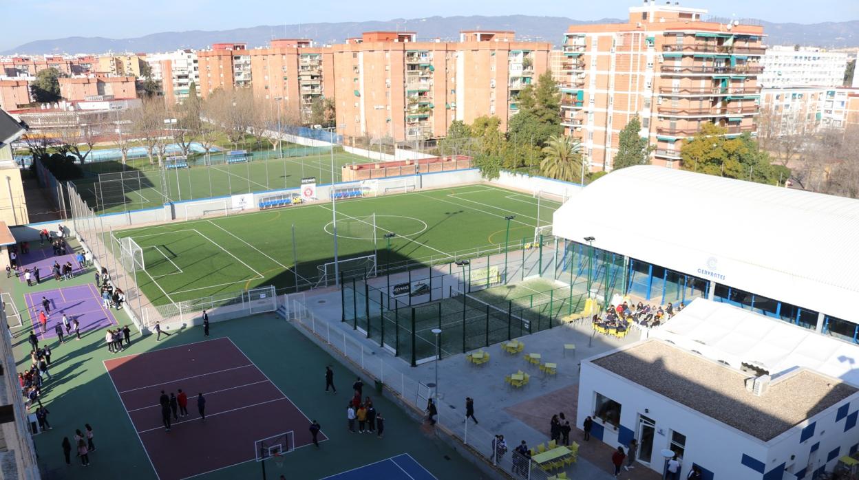 Imagen de las instalaciones del colegio Cervantes en Avda. Ntra. Sra. de la Fuensanta