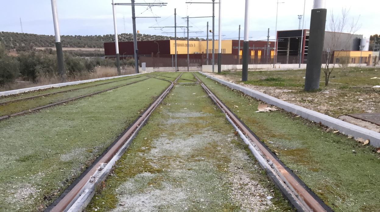 Tramo deteriorado del tranvía de Jaén