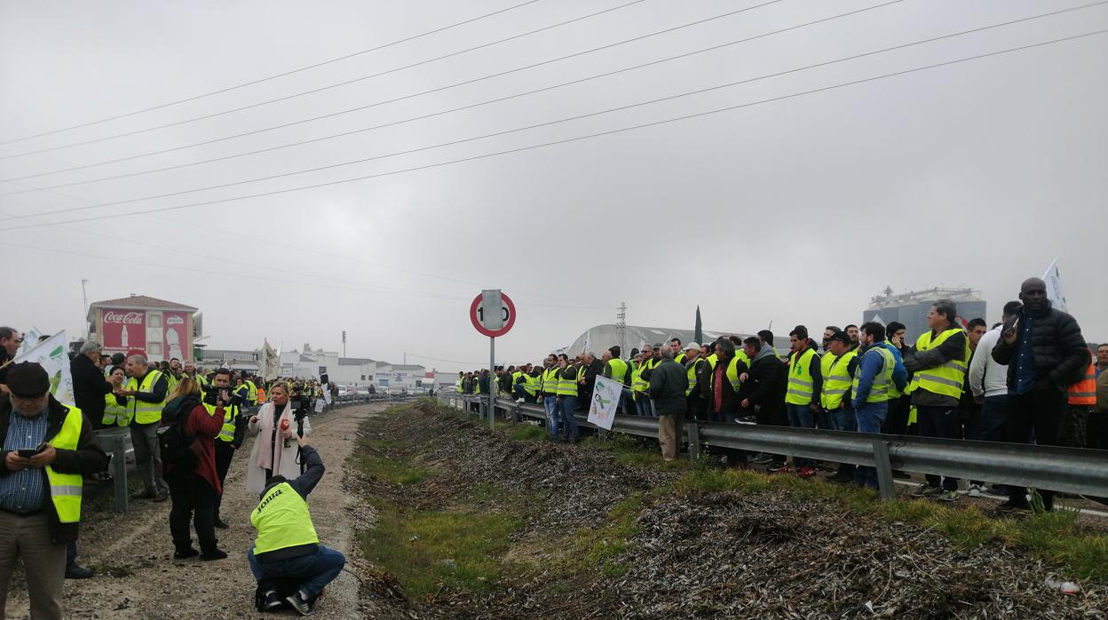 Corte de la autovía de Andalucía durante la protesta del 30 de enero