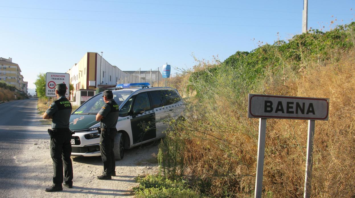 Agentes de la Guardia Civil de Baena