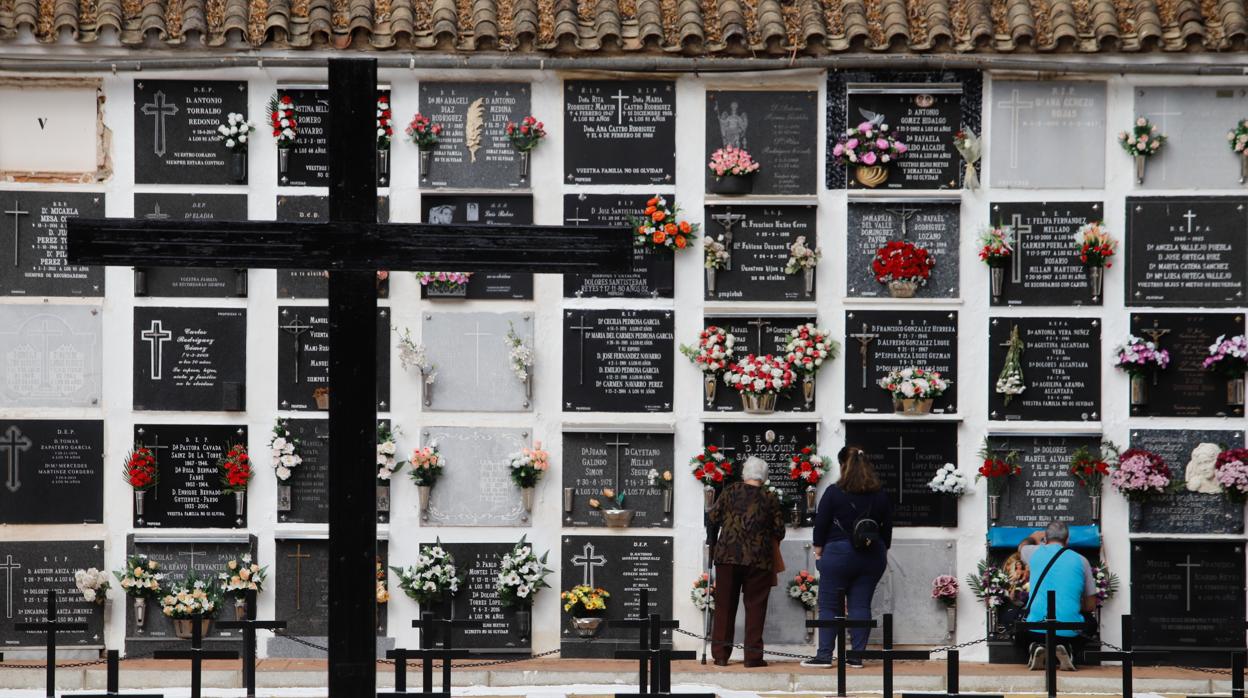 Nichos en el cementerio de San Rafael de Córdoba