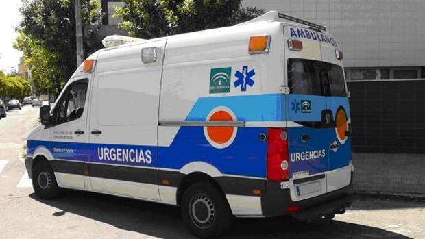 Herido un joven de 22 años tras volcar su coche y quedar atrapado en la A-4 en Córdoba