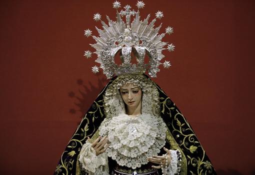 María Santísima de la Salud y Consuelo, la Dolorosa titular de la cofradía