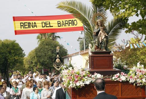 Procesión de la Virgen del Rosario, que se recuperó en 2004