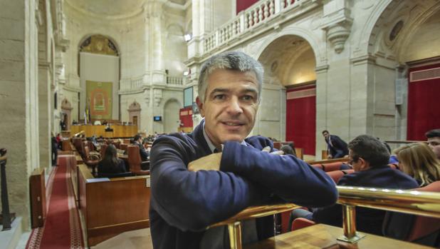 El coordinador de Vox en el Parlamento de Andalucía será cabeza de lista por Vizcaya