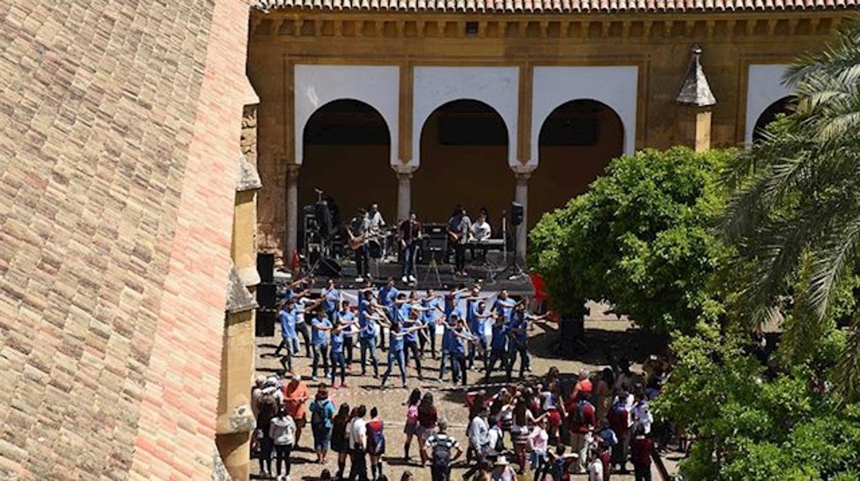 Alumnos participantes en la anterior gymkhana convocada por el Cabildo Catedral