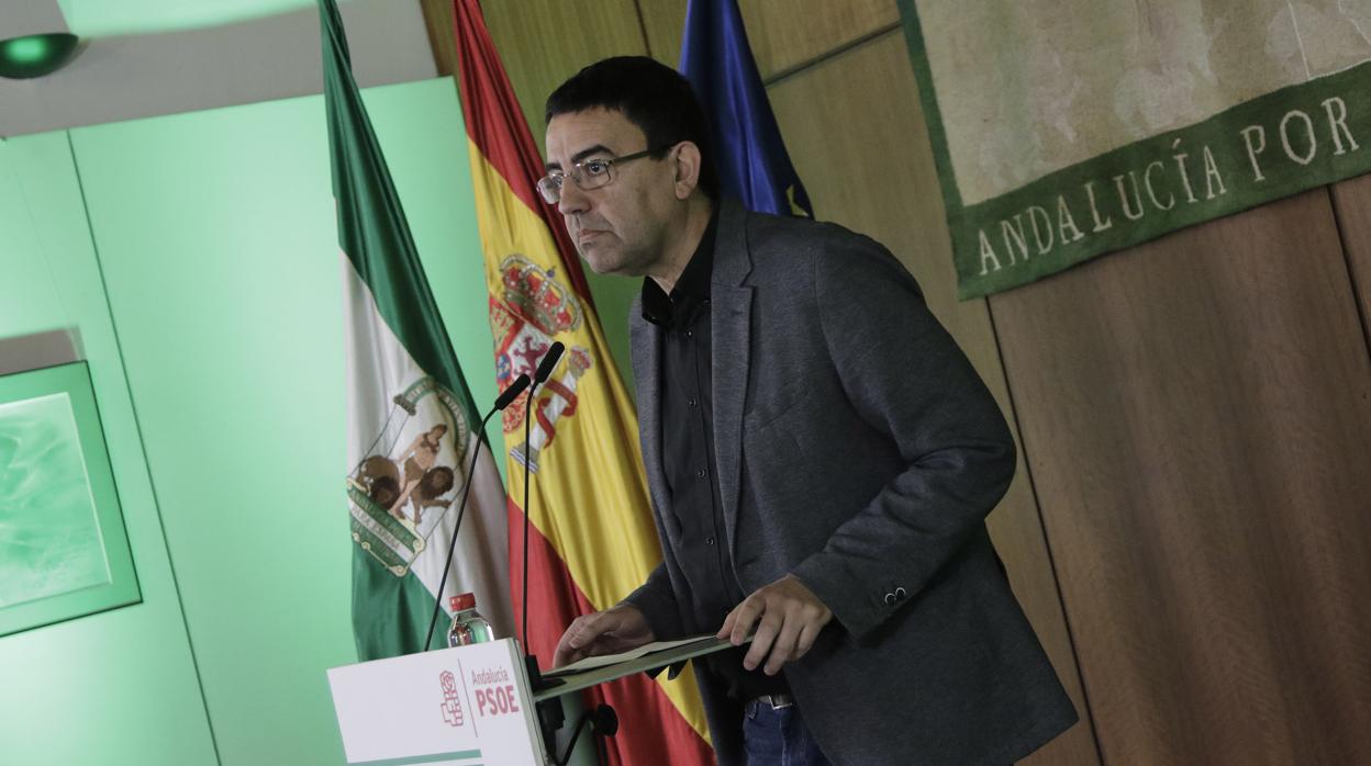 Jiménez es parlamentario por Huelva y fue portavoz durante el mandato de Díaz en el Parlamento