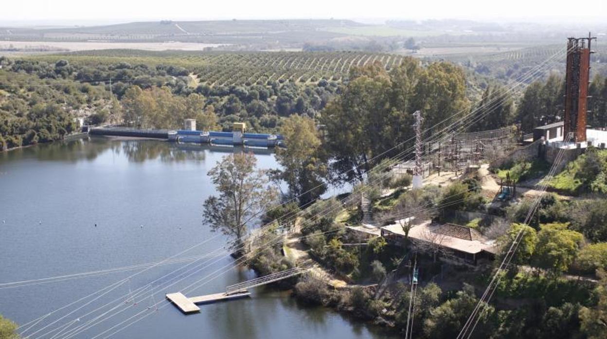 Embalse del bembézar en el municipio de Hornachuelos