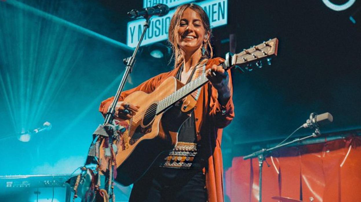 Sofía Ellar, durante un concierto