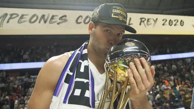 El ala pívot cordobés del Real Madrid de baloncesto, Felipe Reyes, en cuarentena por el coronavirus