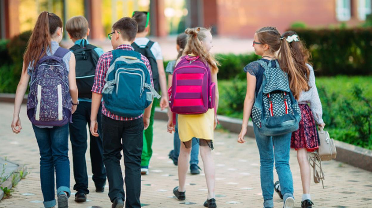 Son muchas las medidas que avalan el compromiso del Gobierno andaluz con la educación pública, como es el aumento de la plantilla docente