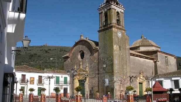 El párroco de Higuera de la Sierra impulsa una red de llamadas para que «nadie se sienta solo»