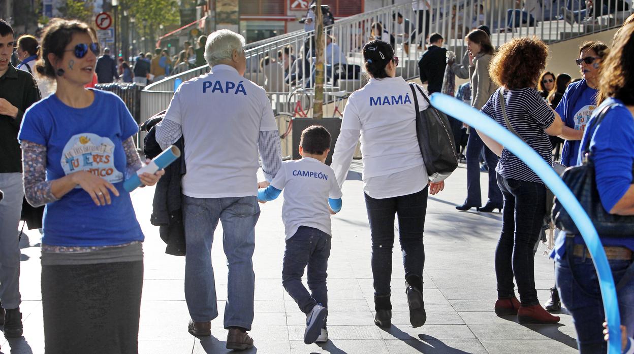 Centenares de menores y padres celebran el Día Internacional del Autismo en 2019