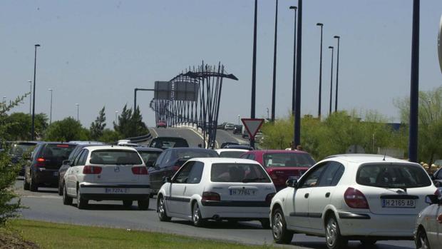 Punta Umbría se blinda por el coronavirus y pone a la Policía Local a vigilar el acceso al municpio