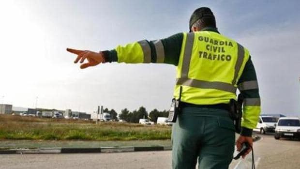 Grave un guardia civil con Covid-19 en la UCI del hospital de Antequera