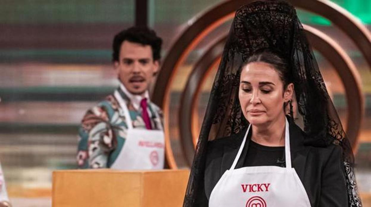 Avellaneda y Vicky Martín Berrocal en un programa de masterchef para famosos