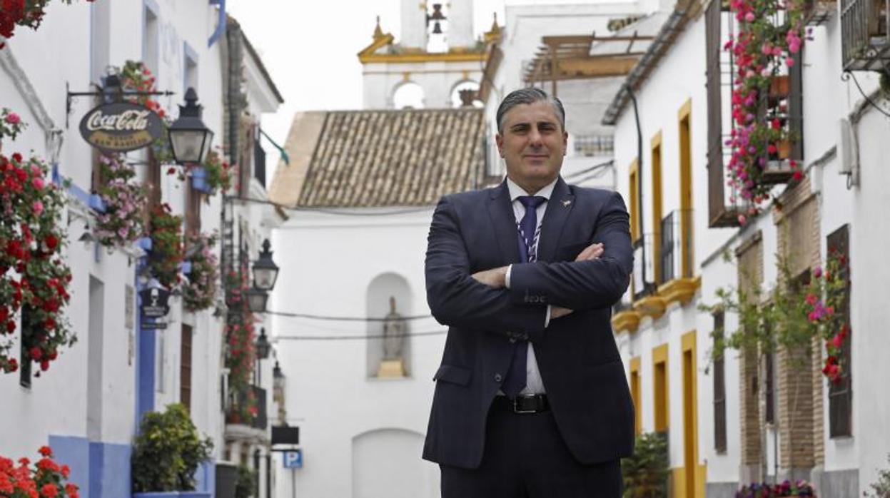 Manuel Díaz, hermano mayor de Pasión, en San Basilio