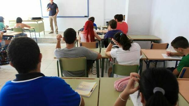 Coronavirus: Educación volverá a llamar a profesores interinos en Andalucía después de Semana Santa