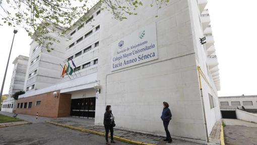 El colegio mayor Séneca, tras su habilitación como albergue