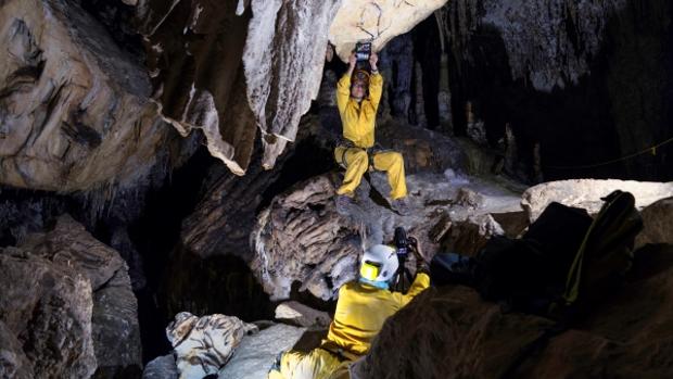 Investigadores de la Universidad de Córdoba recrean virtualmente el arte rupestre de la Cueva de Nerja