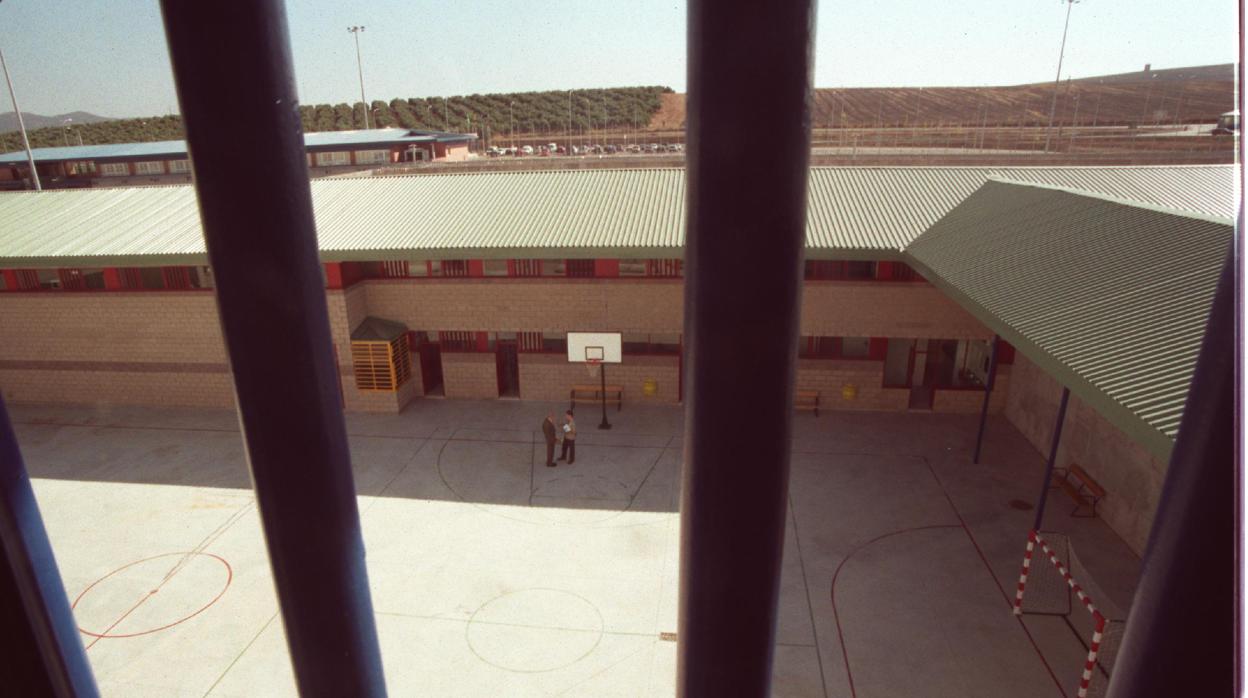 Patio del centro penitenciario de Alcolea