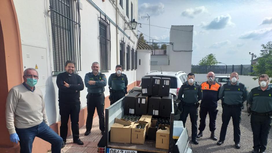 Detenidas tres personas por robar alimentos en la sede de Cáritas de Aguilar de la Frontera