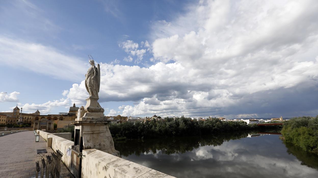 Nubes sobre el Guadalquivir