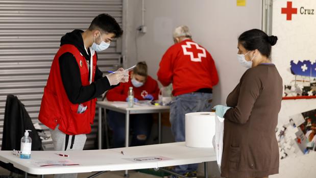 Las víctimas de la crisis económica en Córdoba: «Lo que más me agobia es la comida de mis niñas»