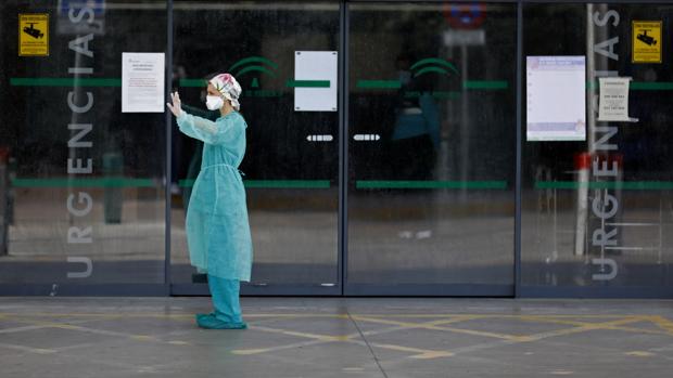 Los hospitales de Córdoba usaron más de 750 mascarillas defectuosas enviadas por el Gobierno