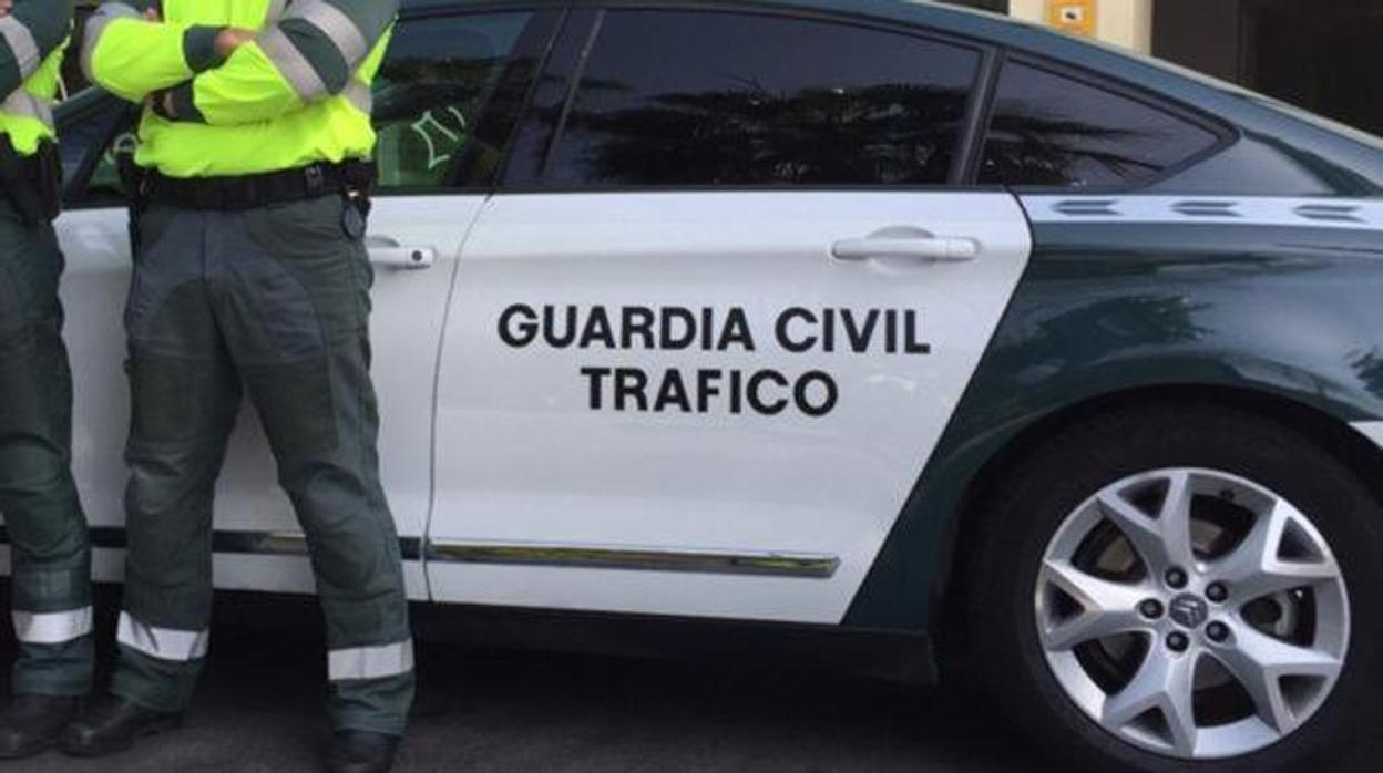 Agentes de la Guardia Civil de Tráfico