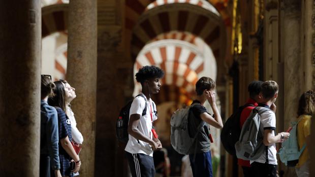 El Cabildo convoca un concurso de dibujo infantil sobre la Mezquita-Catedral