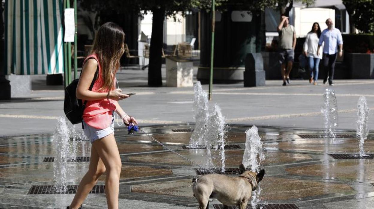 Una jornada de calor en Córdoba durante el otoño pasado