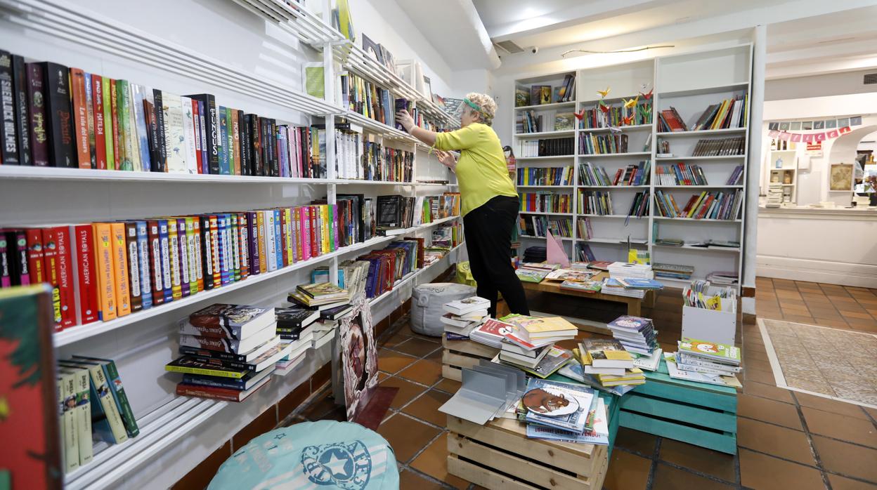 Ana Rivas, en la librería de Córdoba La República de las Letras