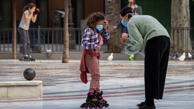 Las mascarillas serán obligatorias desde mañana jueves para los mayores de seis años