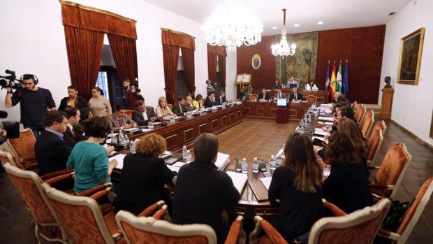 La Diputación de Córdoba, obligada a recortar  inversiones por incumplir la regla de gasto