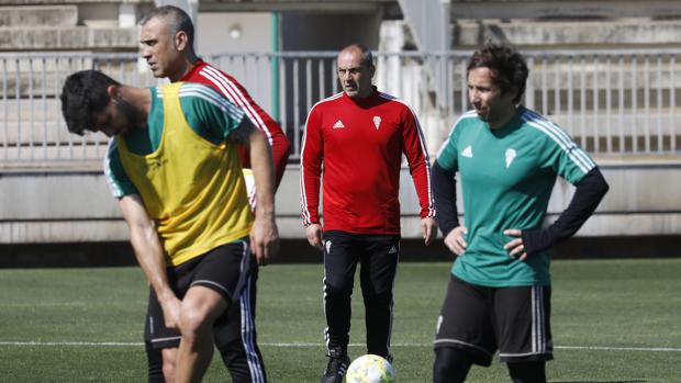 La encrucijada final de Raúl Cámara en el Córdoba CF