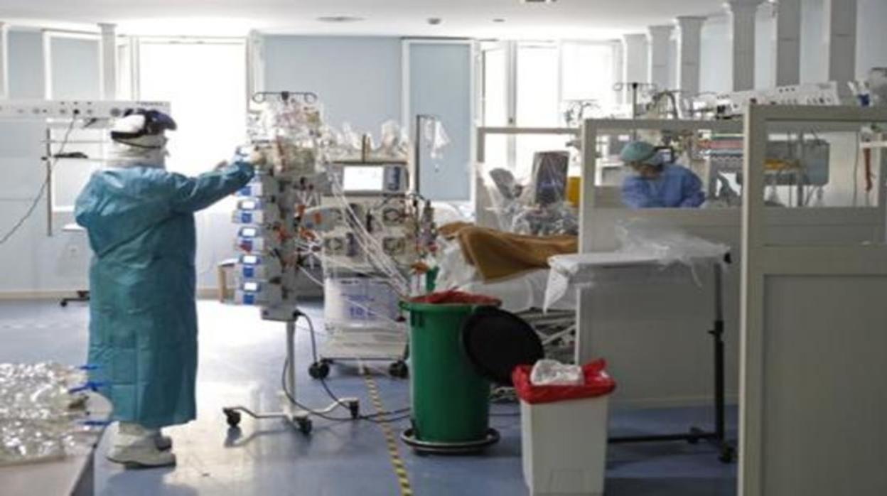 Personal sanitario en un hospital de Córdoba