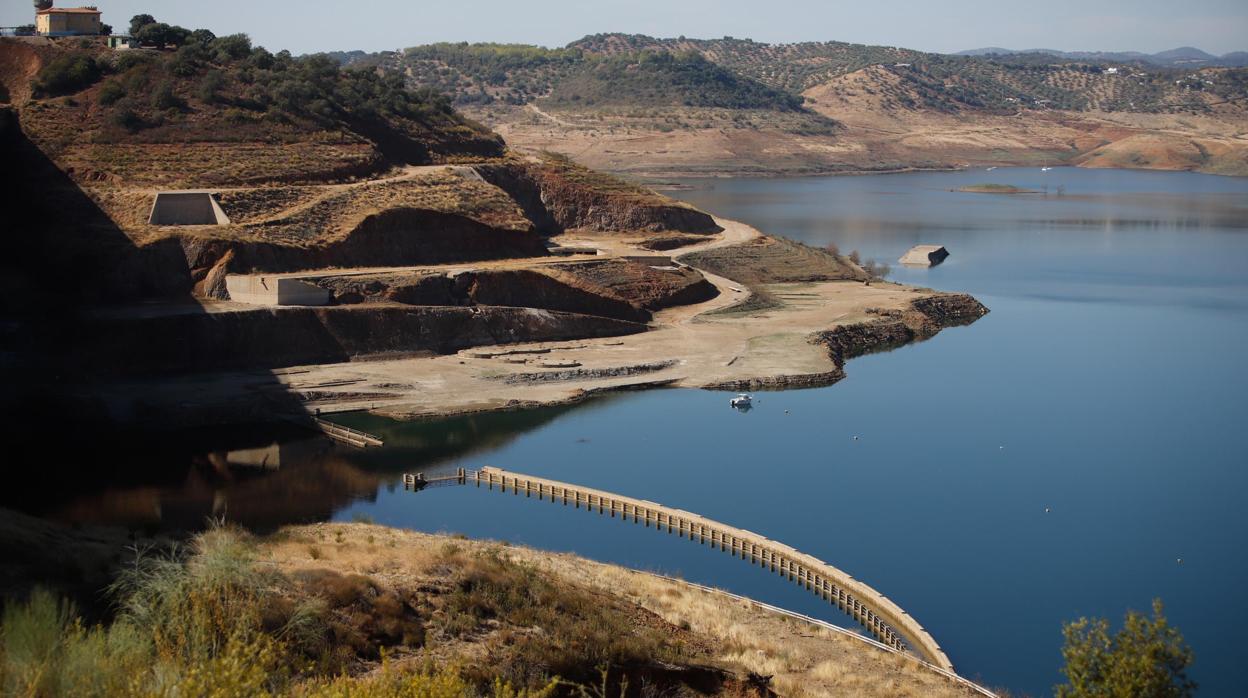 Pantano de La Breña en Almodóvar del Río en Córdoba