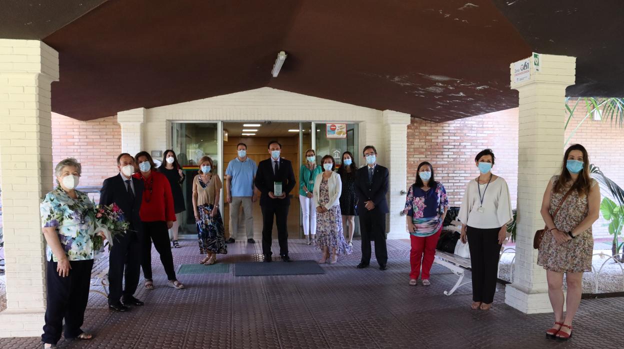 Cierre del colegio mayor La Asunción, en un acto en que se entregó un reconocimiento al rector