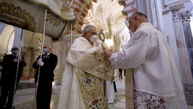 Los cultos a Jesús Sacramentado marcan la agenda cofrade de la semana en Córdoba