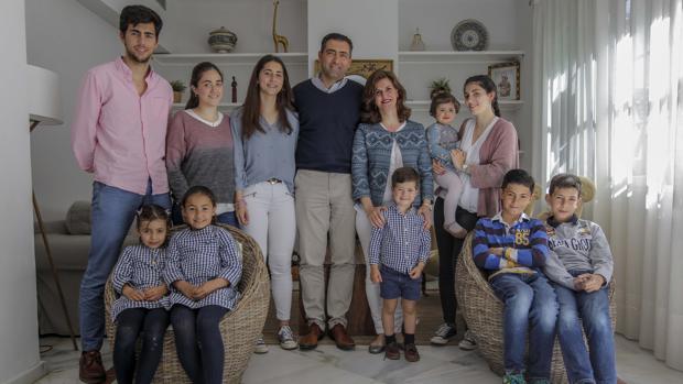 La Junta rescata un premio para la familia con más hijos de Andalucía