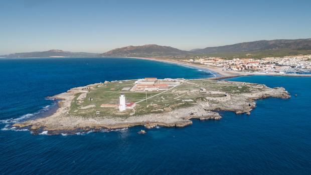 El faro de Tarifa, más de dos siglos iluminando el Estrecho de Gibraltar