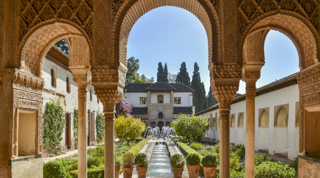 Andalucía ha modificado y ampliado su oferta cultural, aunando las demandas del sector, rediseñando los nuevos aforos, para que podamos volver a disfrutar de la cultura