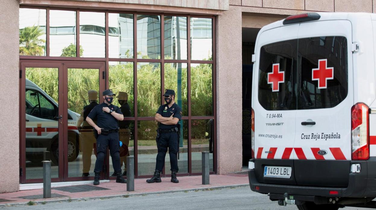 Dispositivo de seguridad a las puertas del centro