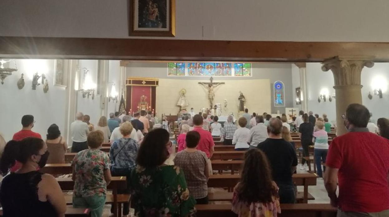 La hermandad de la Soledad celebra sus cultos al Santísimo en Guadalupe