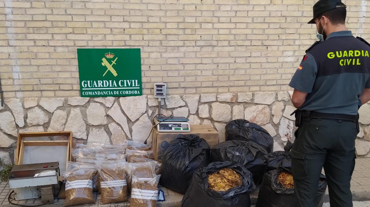 La Guardia Civil interviene 300 kilos de picadura de tabaco