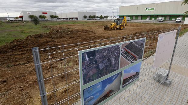 Ayuntamiento y Junta urgen al Gobierno a concluir la Variente Oeste para ayudar al Área Logística de Córdoba