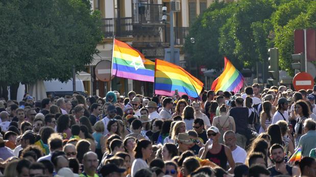 El 65% de las agresiones a personas LGTBI en Andalucía se quedan sin denunciar